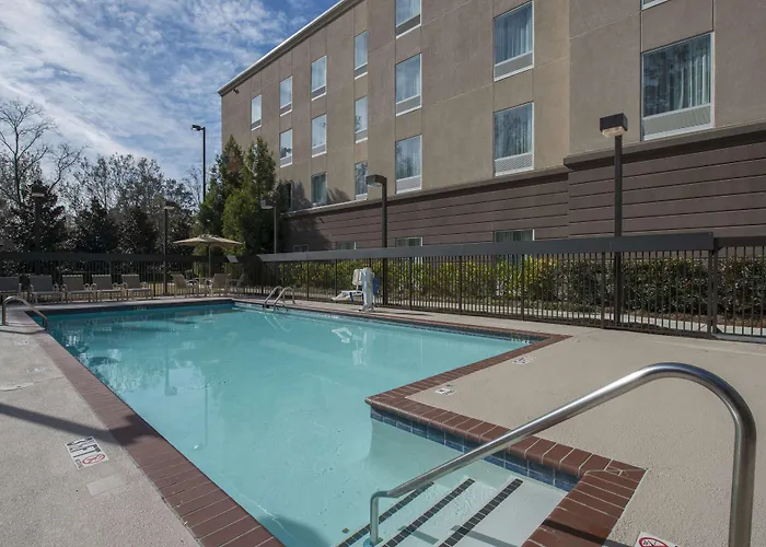 Hampton Inn & Suites Atlanta Airport West Camp Creek Pkwy