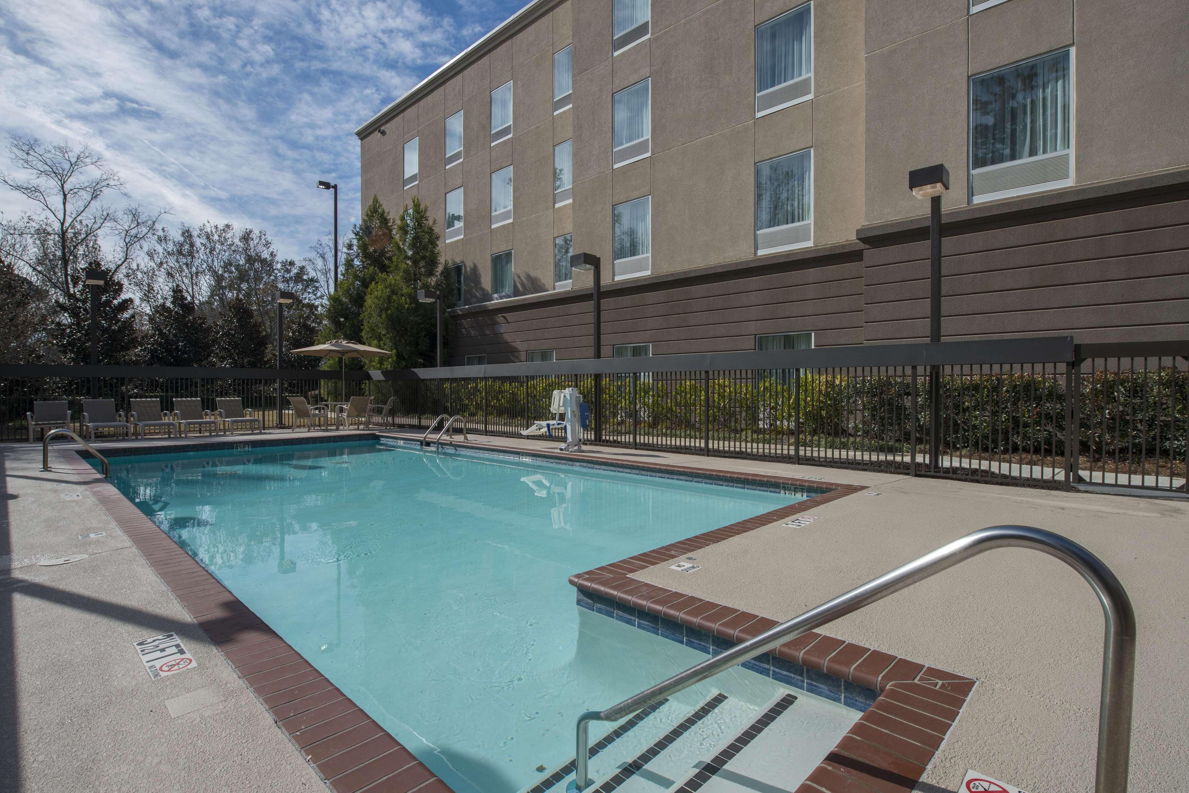 Hotel Hampton & Atlanta Airport West Camp Creek Pkwy College Park