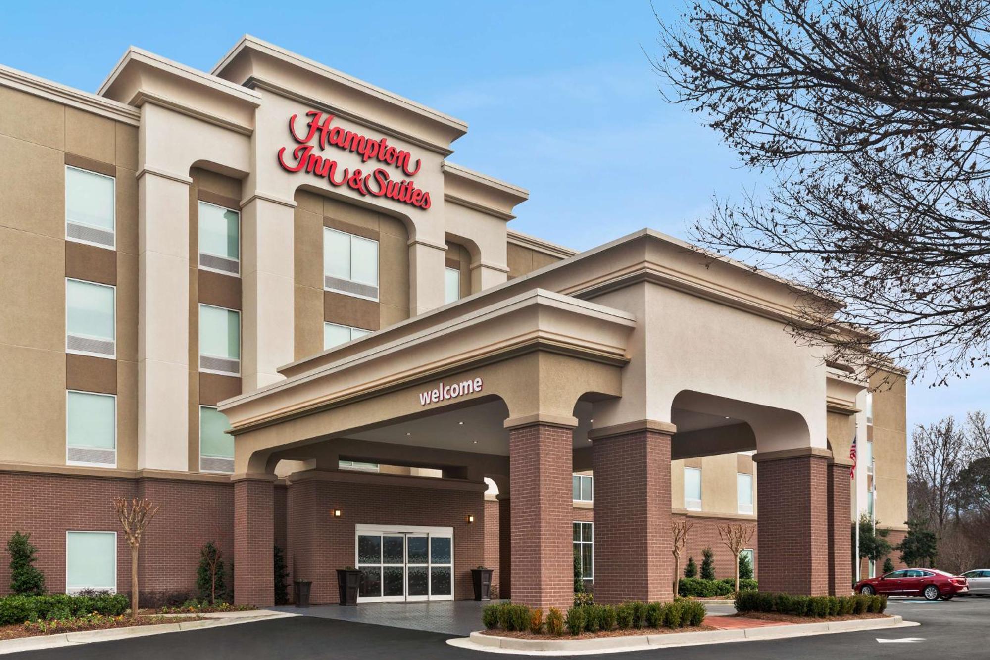 Hampton & Atlanta Airport West Camp Creek Pkwy Hotel College Park
